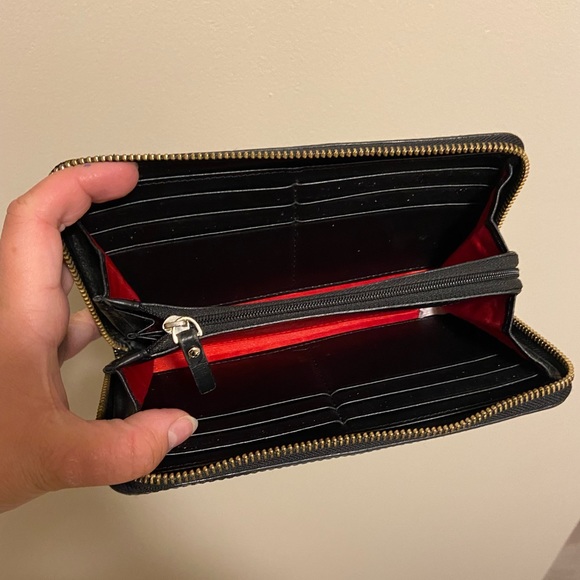 Kate Spade polka dot wallet - Picture 2 of 8